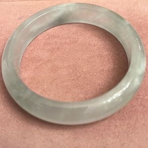 Jade bangle bracelet